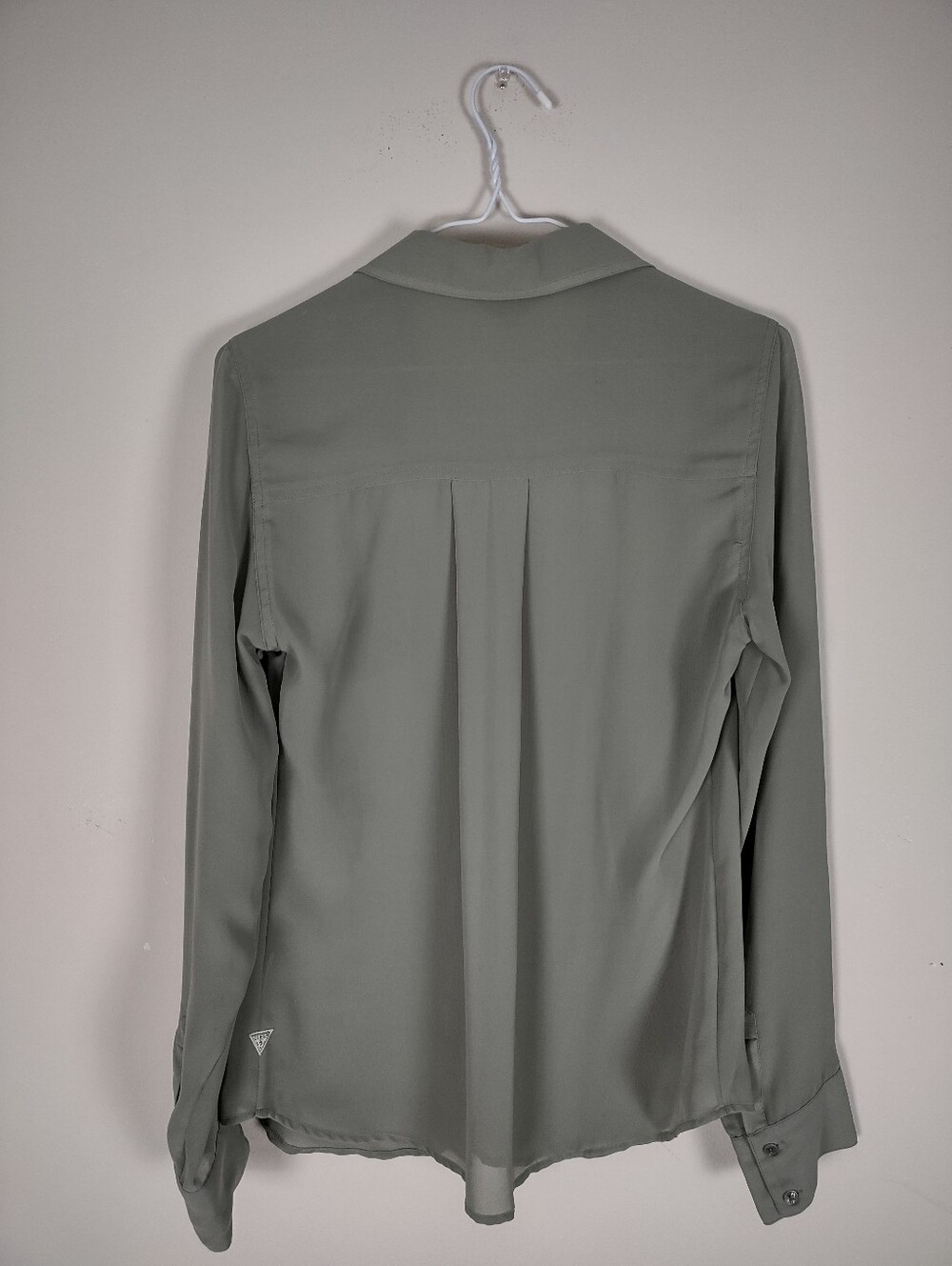 GUESS Los Angeles Sheer Sage Green Button-Down Shirt - Size Small - Picture 8 of 9